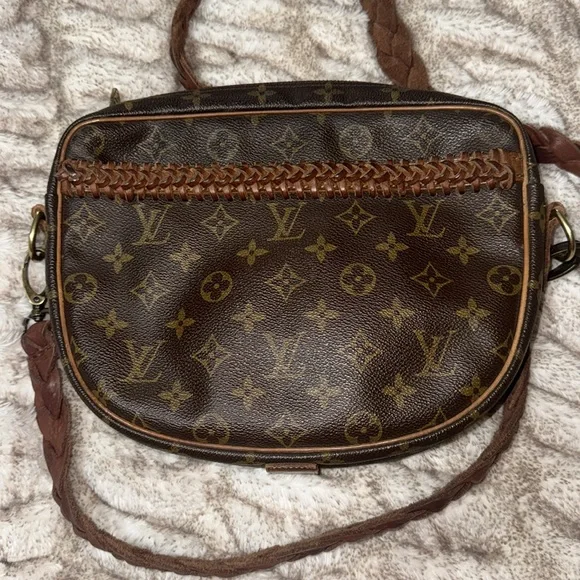 Vintage boho bags authentic Louis Vuitton crossbody - Picture 3 of 3